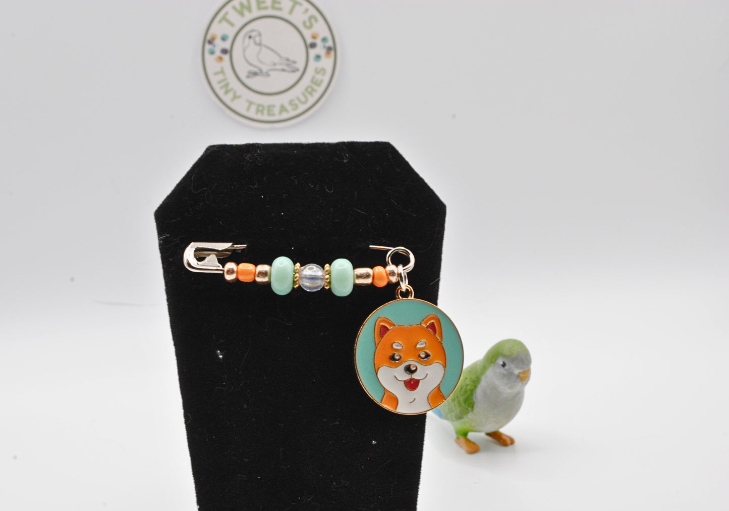 Beaded Safety Pin Brooch with Dog Charm – Handmade Lapel Pin, Pet Lover Gift, Handmade Jewelry